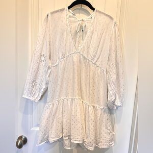 Blue Island, SZ Large, White Coverup w/ flower cutouts, silver tone accents